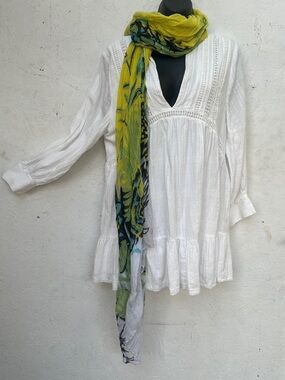 Lightweight White Tunic blouse/dress with Yellow-Green Patterned Scarf